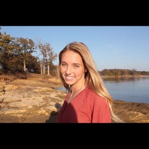 Meet your Posher, Hailey